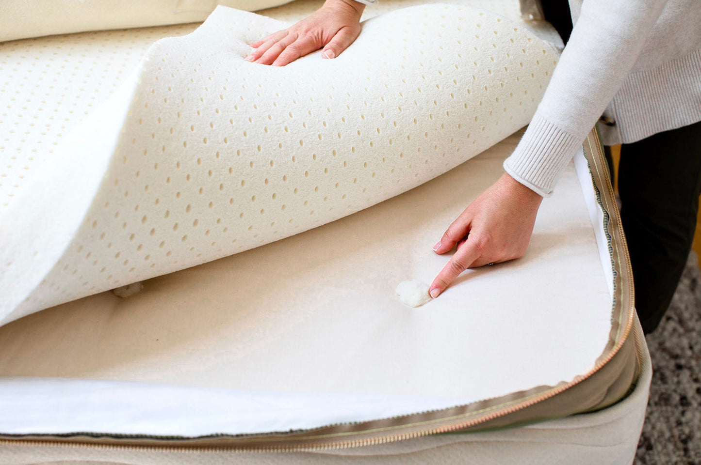 Heirloom Organic Pillowtop Mattress Package or À La Carte