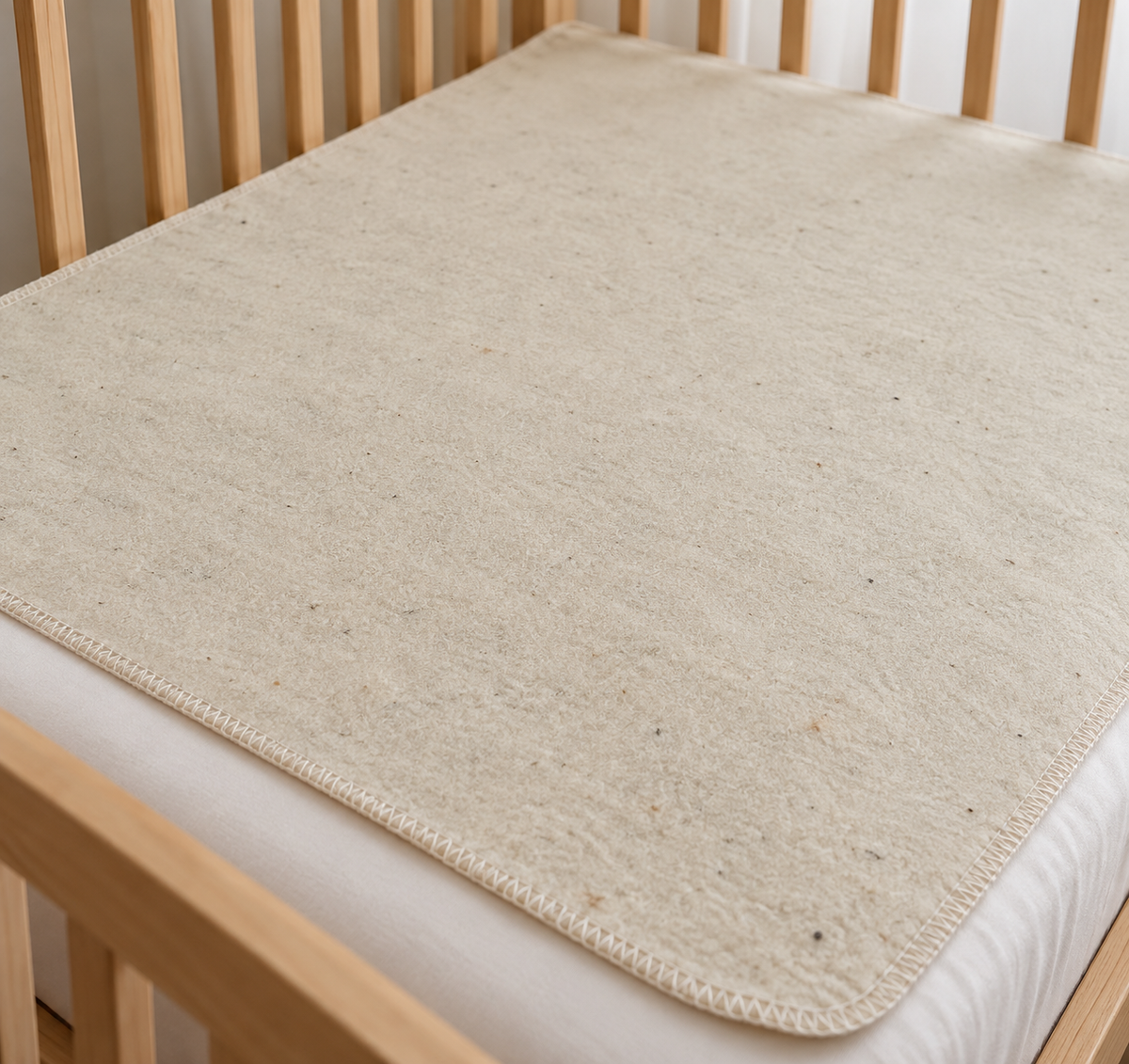 Super Soft Felted Wool Baby Mattress Moisture Protection Pad