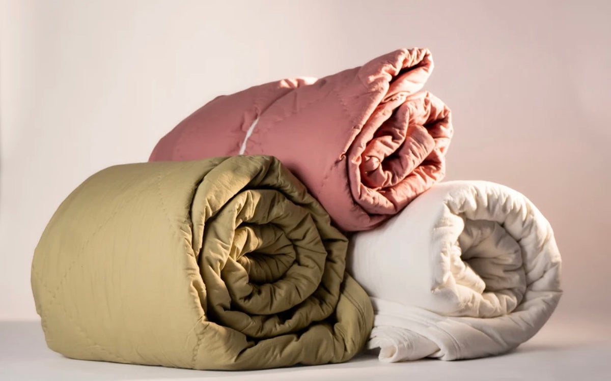 Organic Cambric Cotton Comforter – All-Season