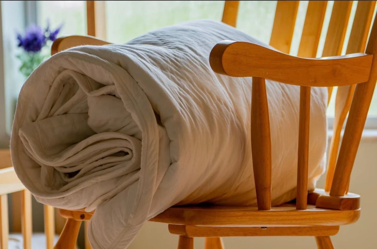 Organic Cambric Cotton Comforter – All-Season